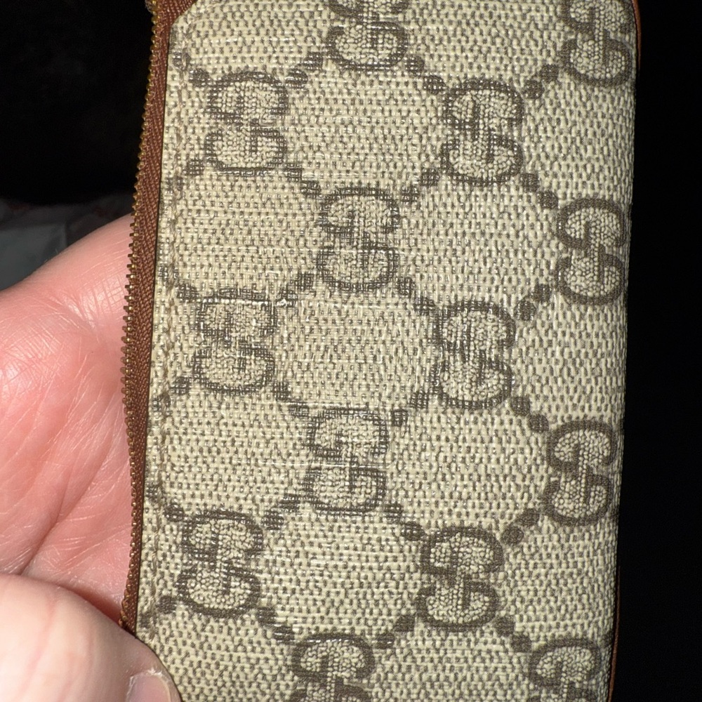 Gucci Key Ring With Iconic Gg Pattern. - image 7